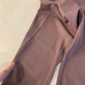 lululemon leggings - hole